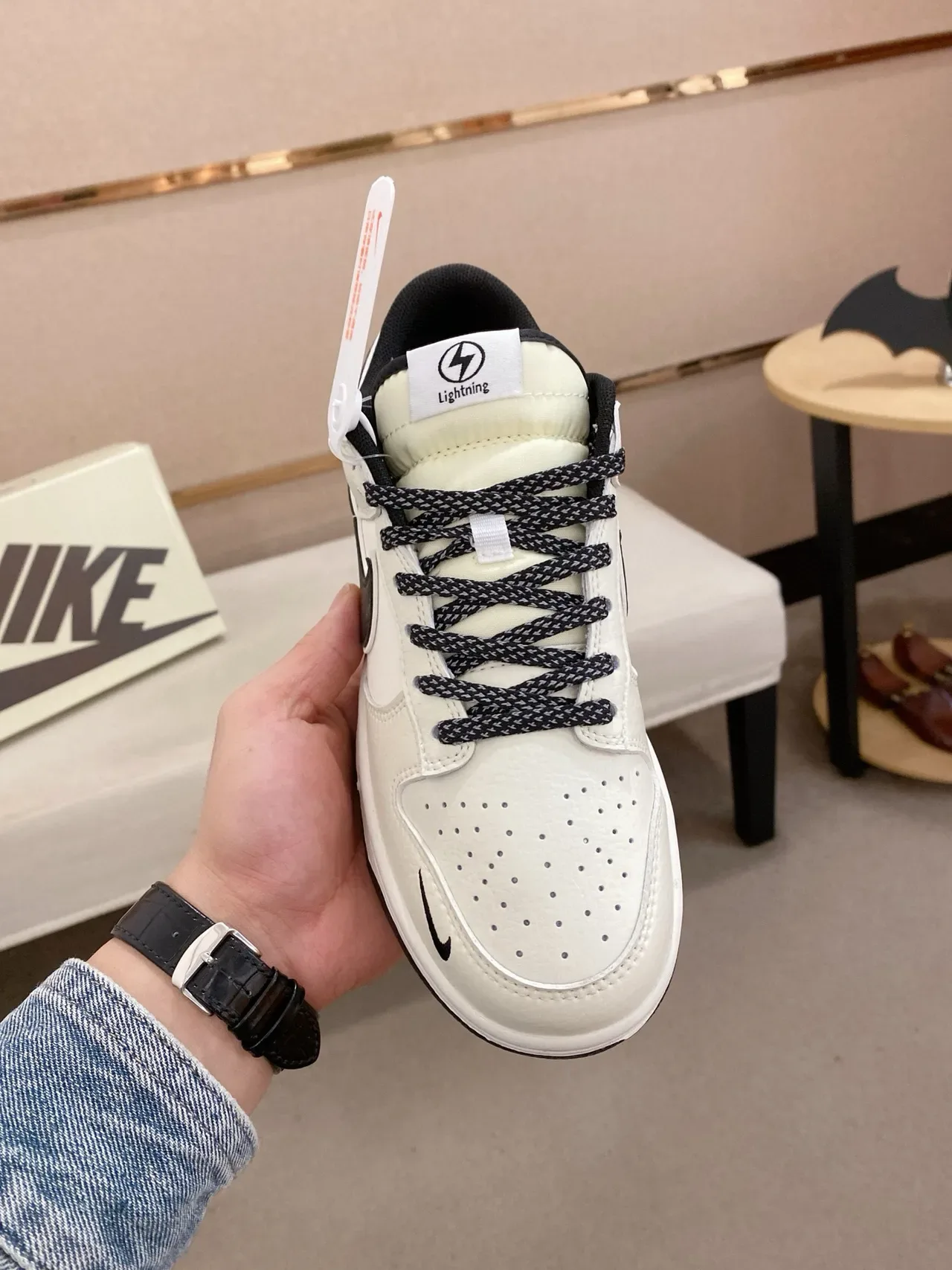 Nike Dunk Low White Black Lightning Collaboration Lifestyle Sneakers 2