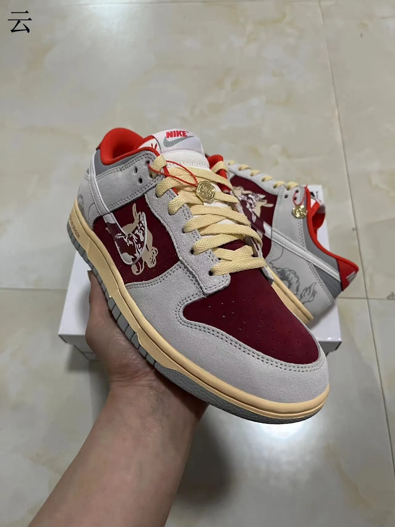 Nike Dunk Low Año del Dragón Borgoña Gris Zapatos de Skateboard 11