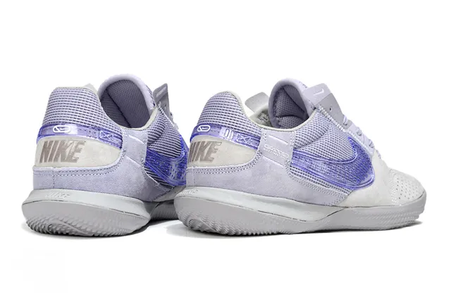 Nike Gato أحذية كرة القدم الداخلية باللون البنفسجي والوردي 2