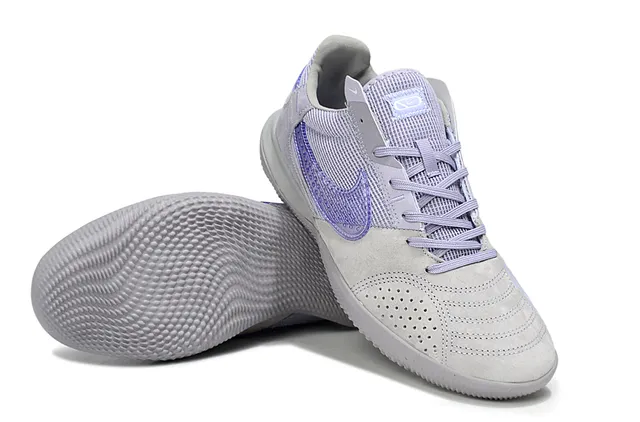 Nike Gato أحذية كرة القدم الداخلية باللون البنفسجي والوردي 5
