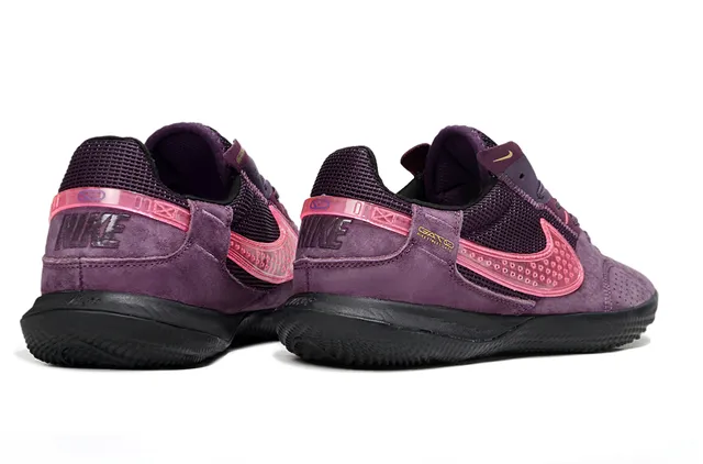 Nike Gato أحذية كرة القدم الداخلية باللون البنفسجي والوردي 19