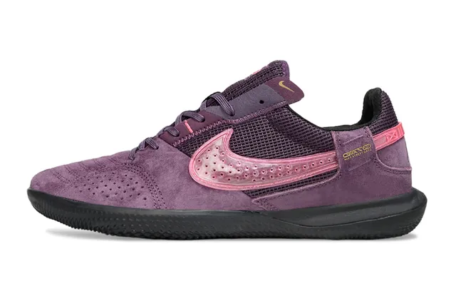Nike Gato أحذية كرة القدم الداخلية باللون البنفسجي والوردي 21