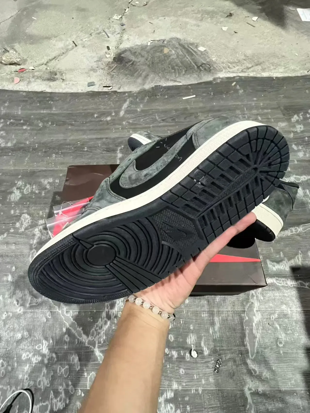 Nike Gris Noir Low-Top Suède et Maille Supérieure Lifestyle Sneakers 6