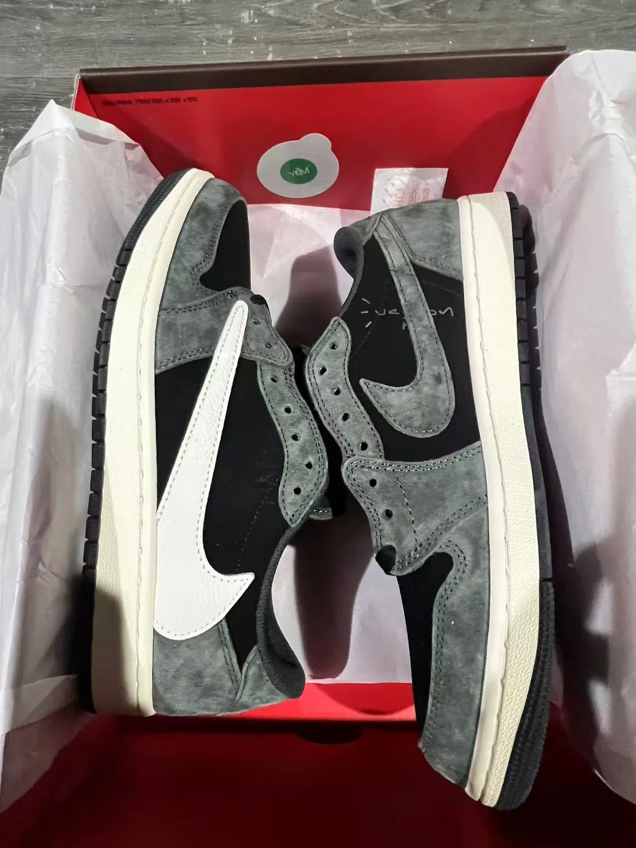 Nike Gris Noir Low-Top Suède et Maille Supérieure Lifestyle Sneakers 9