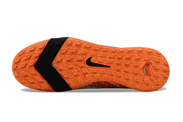 Nike Gray Orange Knit Upper Speckled Gradient Turf Soccer Shoes 6