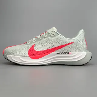 Nike gris rose upper tricot ingénierie vague sculptée midsole chaussures de course