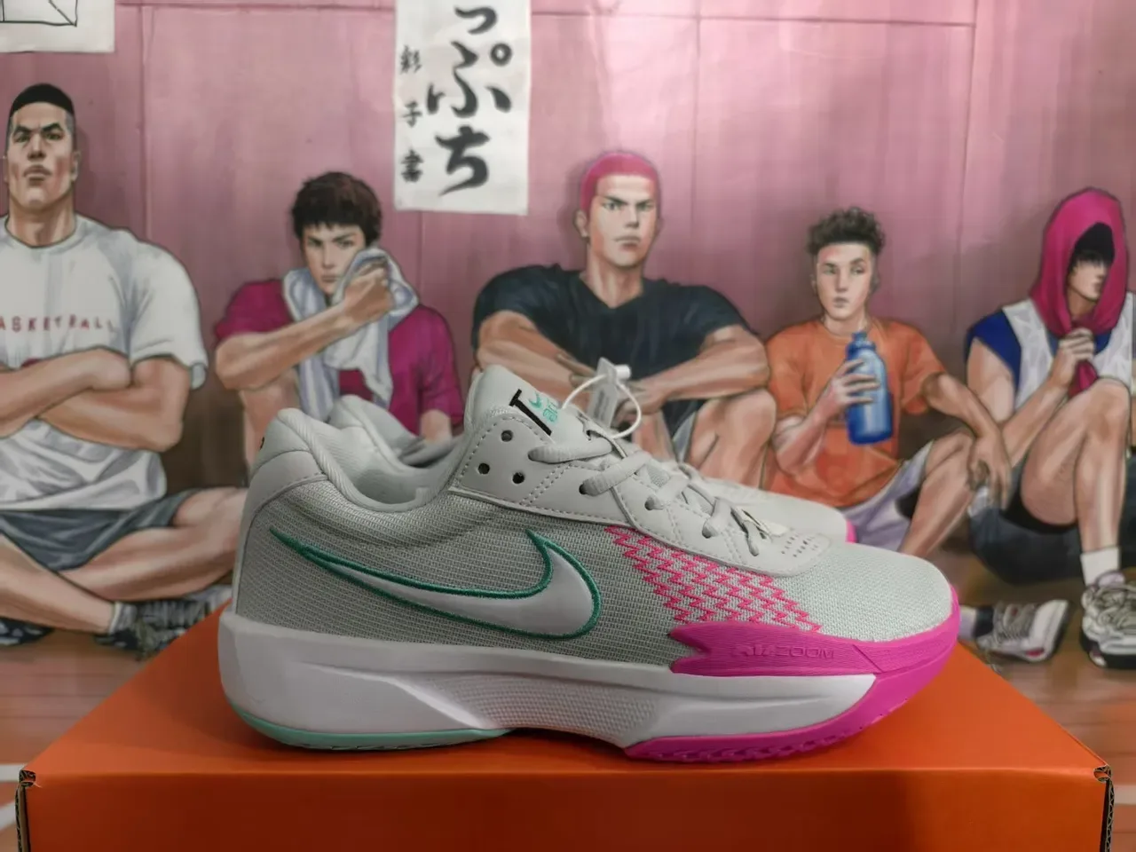Nike Gray Pink Teal Mesh Upper Color-Blocked Outsole Lifestyle Sneakers 4