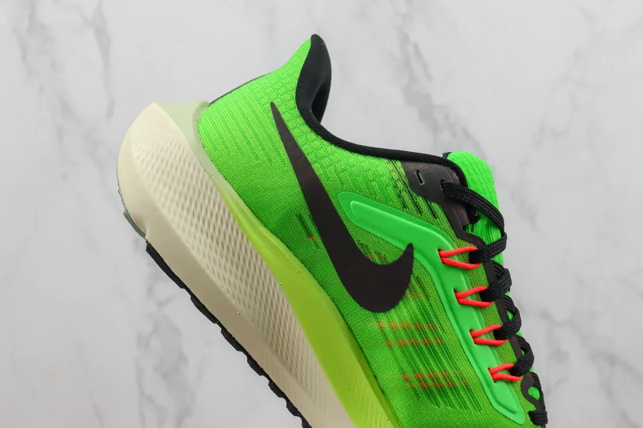 Nike Green Black Upper en Knit Engineered Longueur Complète ZoomX Foam Chaussures de Running 5