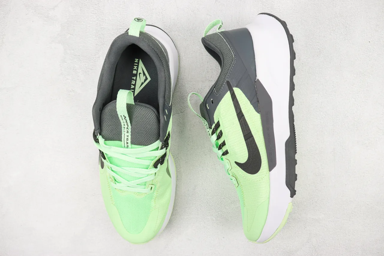 Nike Vert Gris Maille Supérieure Superpositions Synthétiques Stratifiées Chaussures de course 3