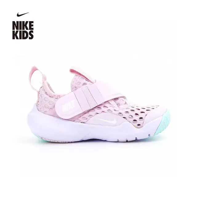 Nike Kids Black and White Mesh Strap Lifestyle Sneakers 16