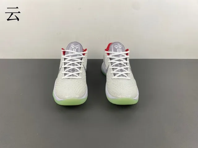 Nike Kobe White Gray Textured Knit Upper Translucent Heel Cage Basketball Shoes 4