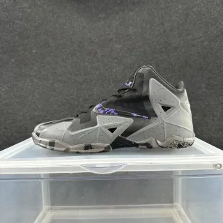 نايك ليبرون 12 رمادي كربون أسود بنفسجي أحذية كرة السلة