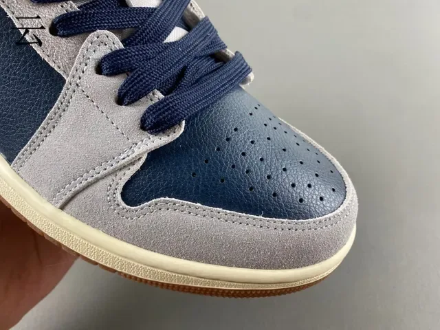 Nike Navy Gray Patchwork Upper Denim-Textured Swoosh Lifestyle Sneakers 2