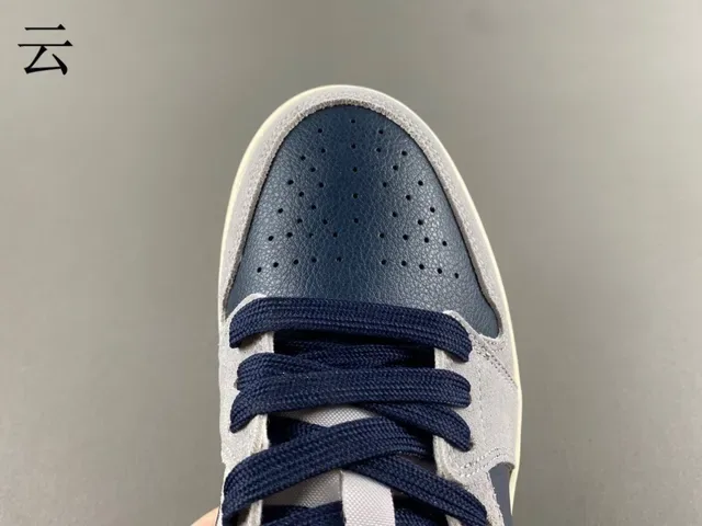 Nike Navy Gray Patchwork Upper Denim-Textured Swoosh Lifestyle Sneakers 5