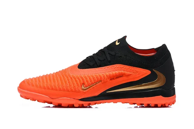 Nike Zapatillas de Fútbol Turf Naranja y Negro Low-Cut Knit Upper Conical Studs 10