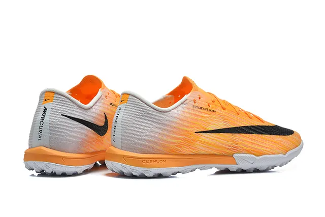 Nike Chaussures de football orange blanc avec upper de maille gradient pour turf 5