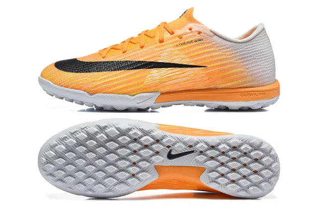 Nike Chaussures de football orange blanc avec upper de maille gradient pour turf 9