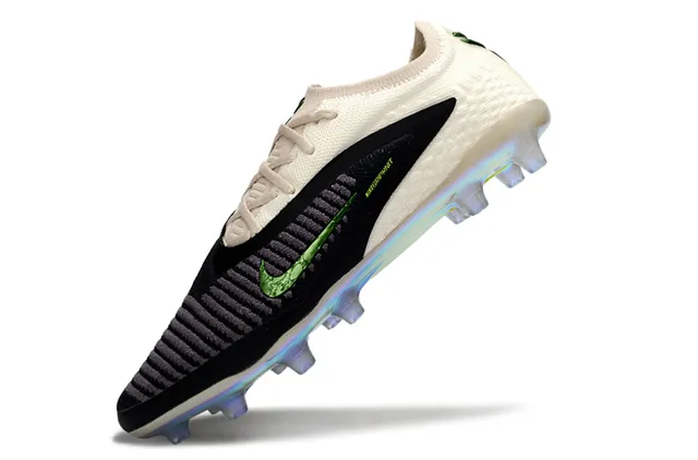 Nike Phantom GT Beige Black Knit Upper Dynamic Overlay Firm-Ground Soccer Shoes 3
