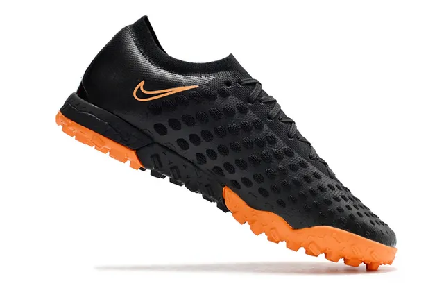Nike Phantom GT Chaussures de Football Noir Marron Basse Coupe Tige Synthétique Panneau Cuivre Métallique Milieu Pied Turf 24