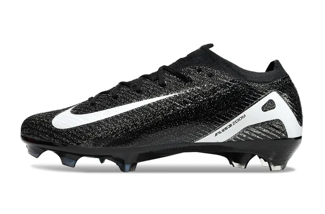 Nike Phantom GT Black White Low-Cut Sock-Fit Collar Prominent Swoosh Firm-Ground Soccer Shoes 7
