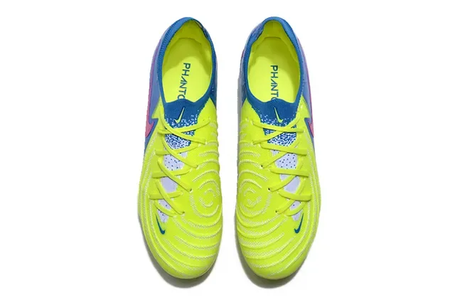 Nike Phantom GT Bleu Jaune Low-Cut Knit Upper Système de Lacets Asymétrique Chaussures de Football pour Terrain Ferme 2
