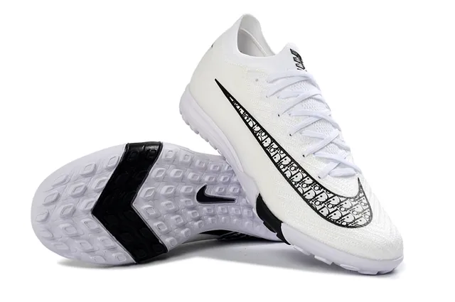 Nike Phantom GT Turf White Black Patterned Swoosh Turf Soccer Shoes 6