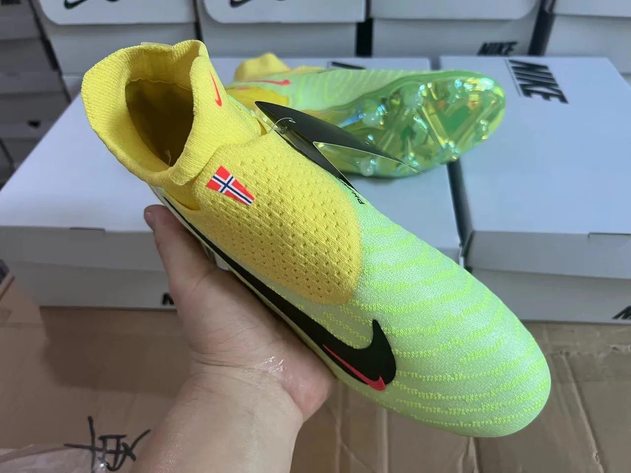 Nike Phantom GT Yellow Green Sock-Fit Knit Upper Translucent TPU Outsole Firm-Ground Soccer Shoes 13
