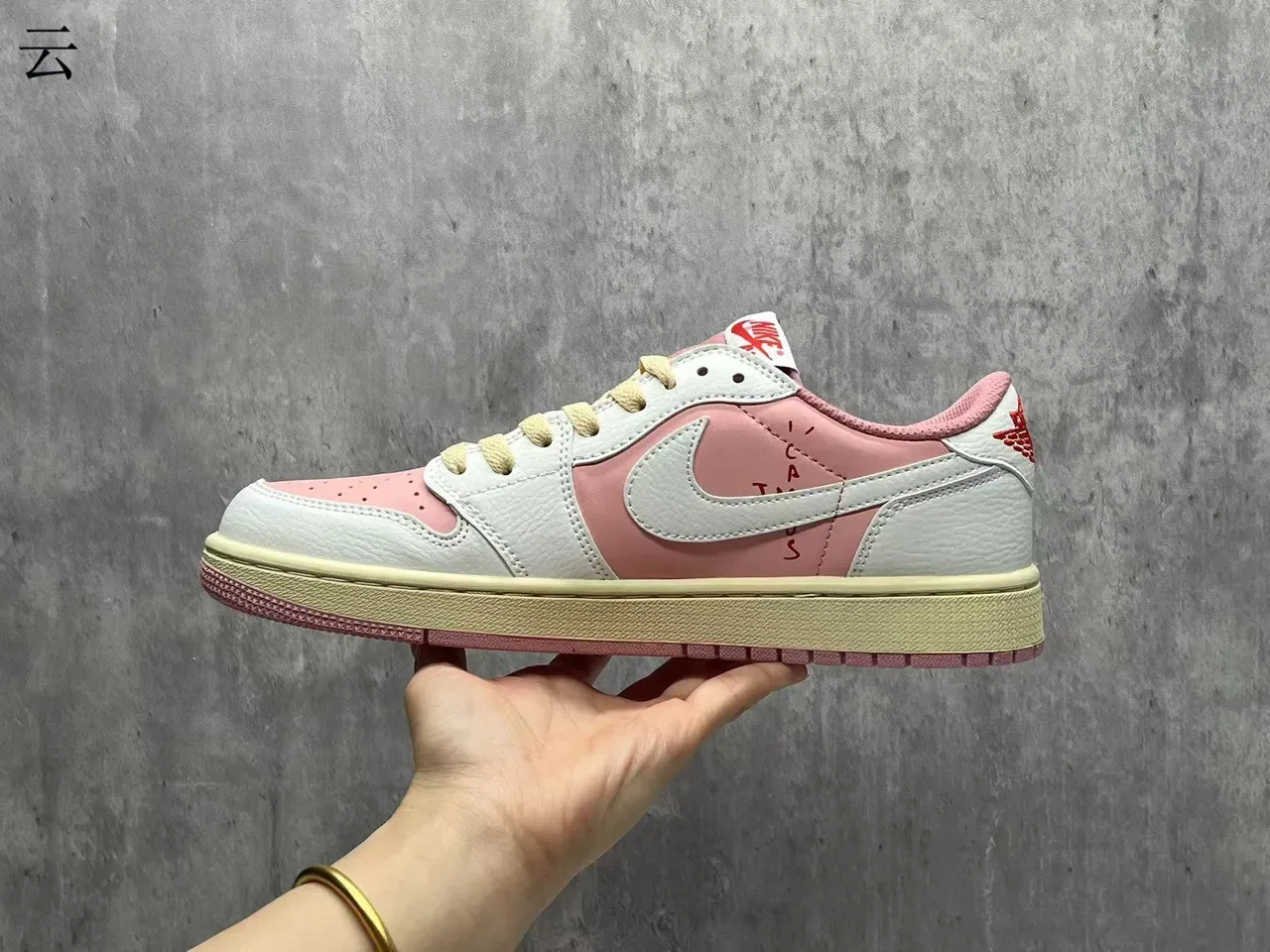 Nike Sneakers Lifestyle de Cuir avec Couches en Rose et Beige Low-Top 5