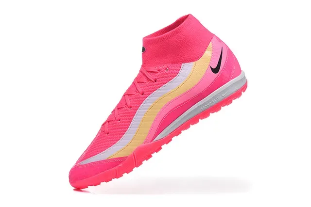 Nike Chaussures de Football Turf Hautes Flyknit Rose et Or 5