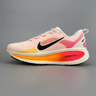 Nike Chaussures de course avec upper en maille ingénierie rose orange midsole dégradé