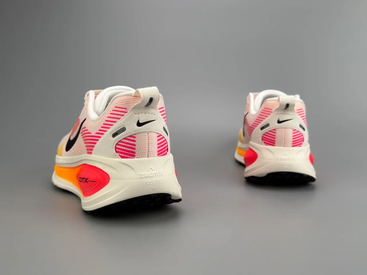 Nike Pink Orange Engineered Knit Upper Gradient Midsole Running Shoes 6