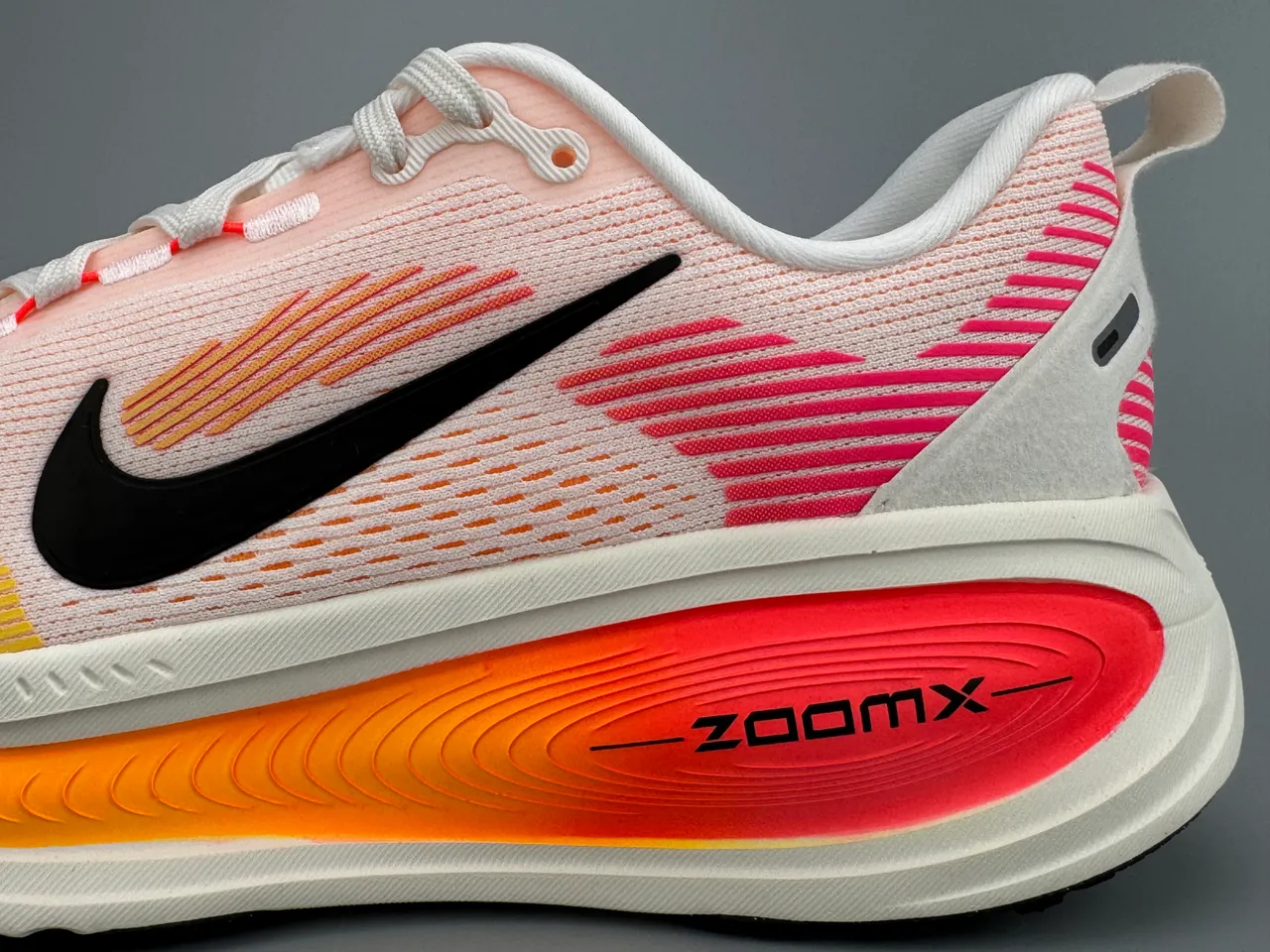 Nike Pink Orange Engineered Knit Upper Gradient Midsole Running Shoes 7