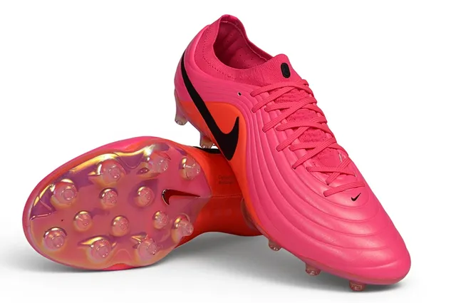 Nike Zapatos de fútbol rosa naranja con empeine sintético texturizado en ola, cuello de calcetín, para terreno firme 4