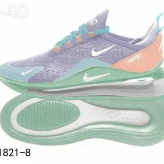 Nike বেঙ্গুনি হালকা সবুজ মেশ উপর স্তরযুক্ত রঙের ব্লকিং লাইফস্টাইল স্নিকার্স