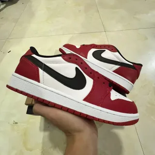 Nike Red Black Low-Top Leather Upper Lifestyle Sneakers