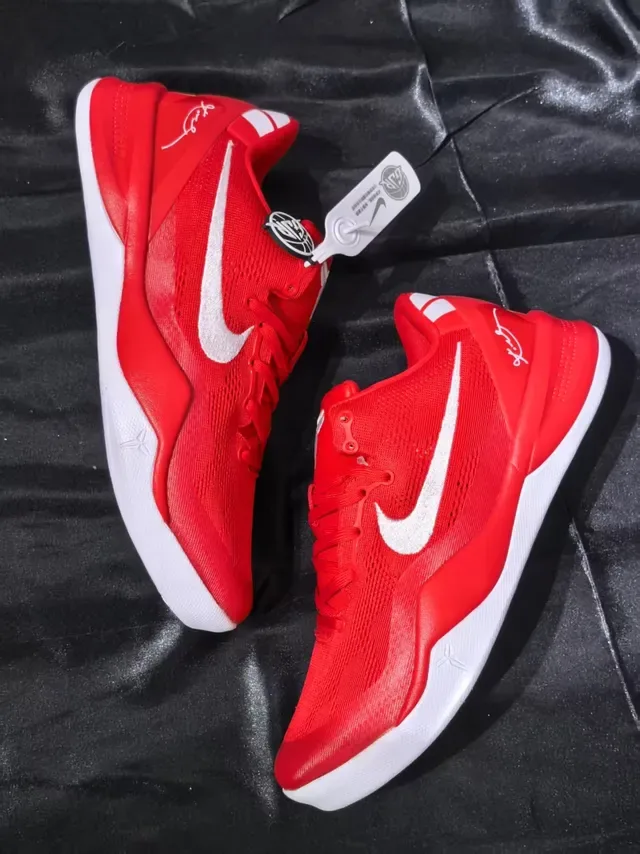 Nike Red White Knit Upper Sculpted Midsole Basketball Shoes 2