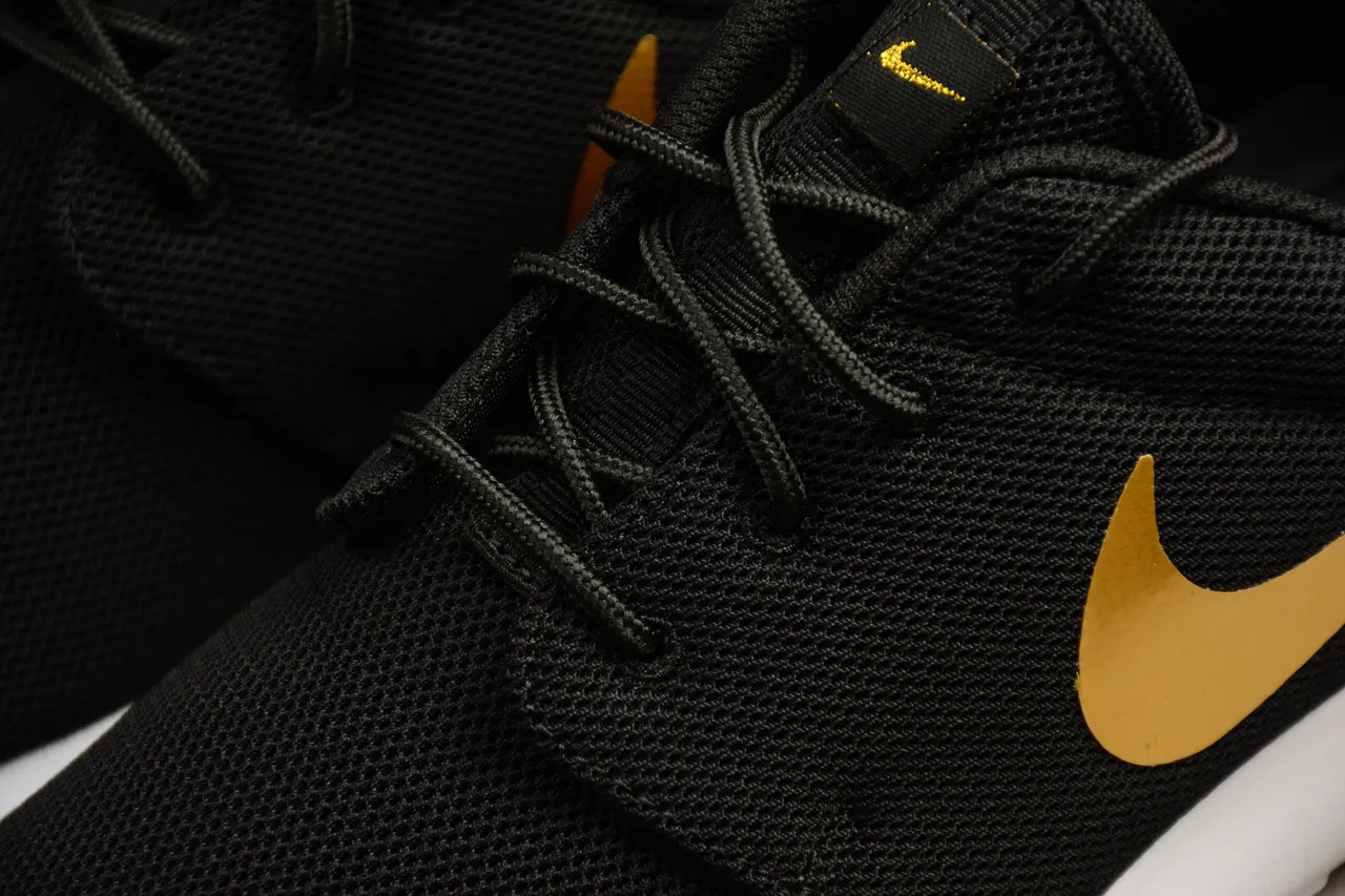 Nike Roshe One Black and Gold Lifestyle Sneakers 13