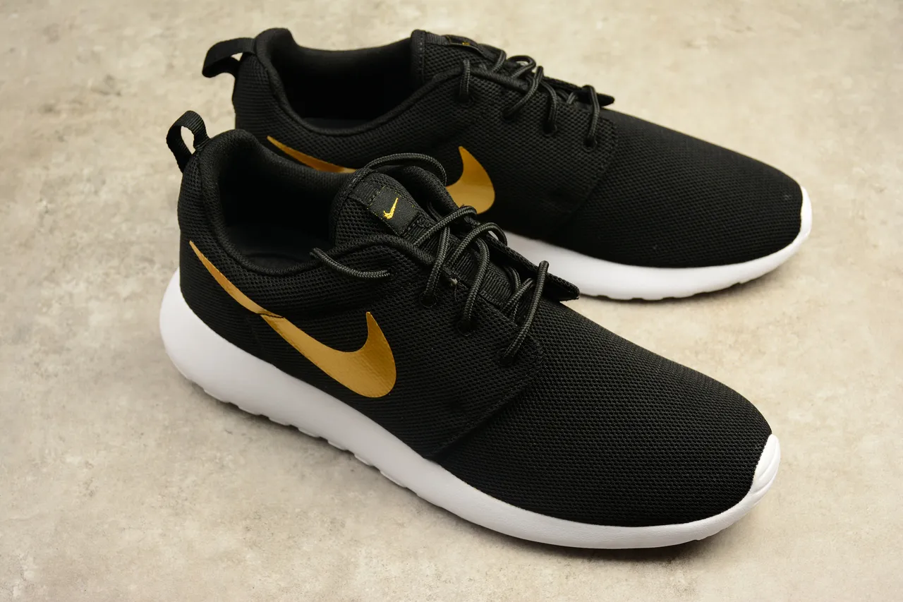 Nike Roshe One Black and Gold Lifestyle Sneakers 17