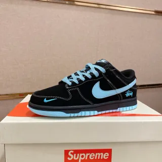 Nike SB Dunk Low काला हल्का नीला Stussy स्केटबोर्ड जूते