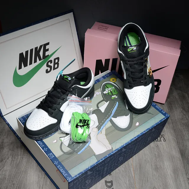 Nike SB Dunk Low Black White Pigeon Skateboard Shoes 2