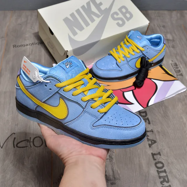 Nike SB Dunk Low أحذية التزلج على اللوح أزرق فاتح أصفر 2