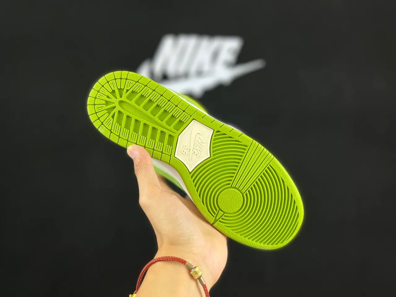 Nike SB Dunk Low Tênis de skate verde lima e creme 3