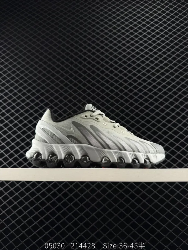 Nike Shox-style Gray and Black Lifestyle Sneakers 6