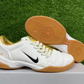 Nike Total 90 III 白金 室内足球鞋