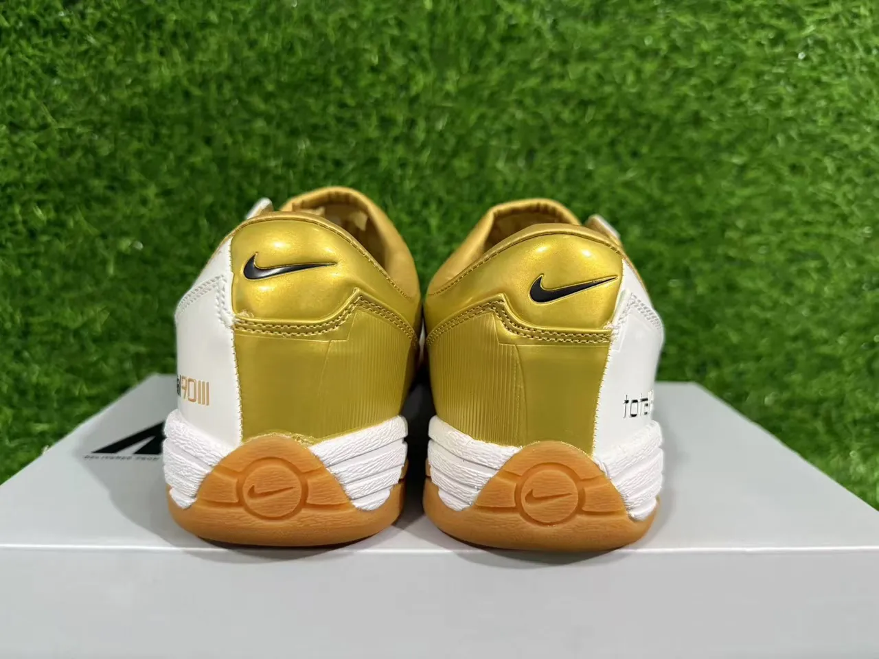 Nike Total 90 III Blanc Or Chaussures de football indoor 3