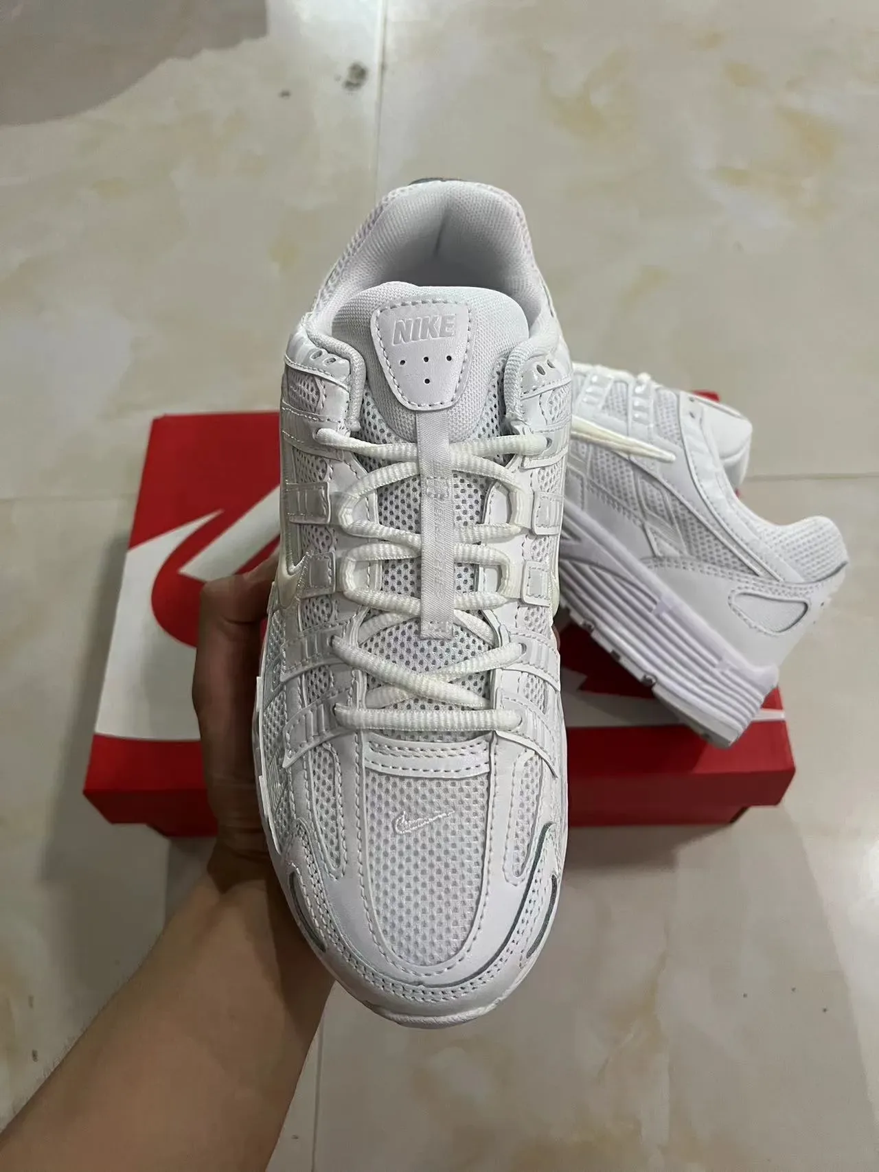 Nike White Beige Monochromatic Mesh And Synthetic Overlay Construction Lifestyle Sneakers 3