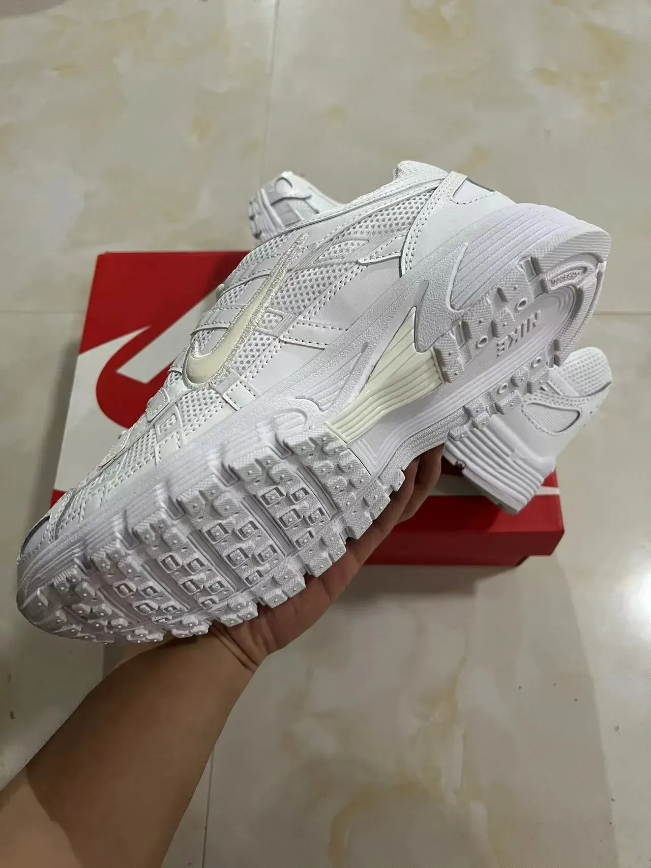 Nike White Beige Monochromatic Mesh And Synthetic Overlay Construction Lifestyle Sneakers 6