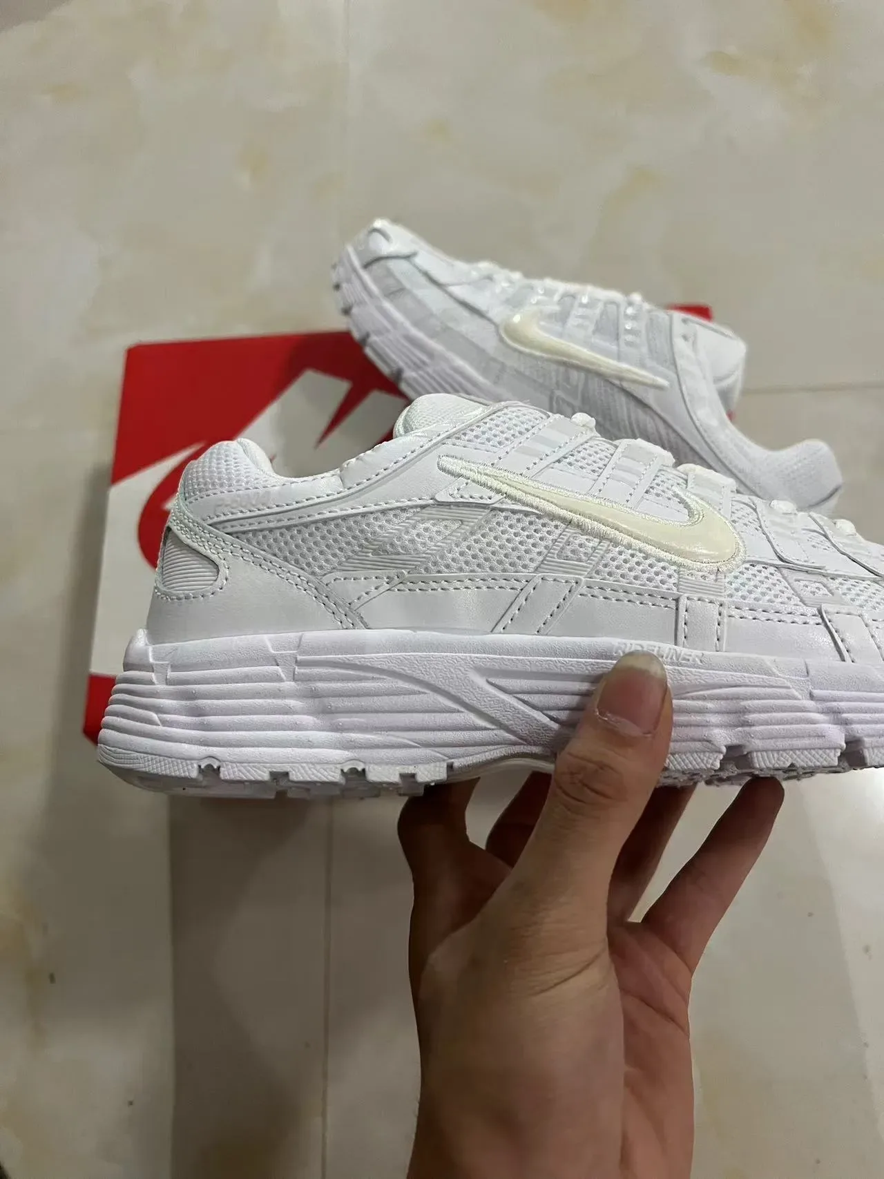 Nike White Beige Monochromatic Mesh And Synthetic Overlay Construction Lifestyle Sneakers 7