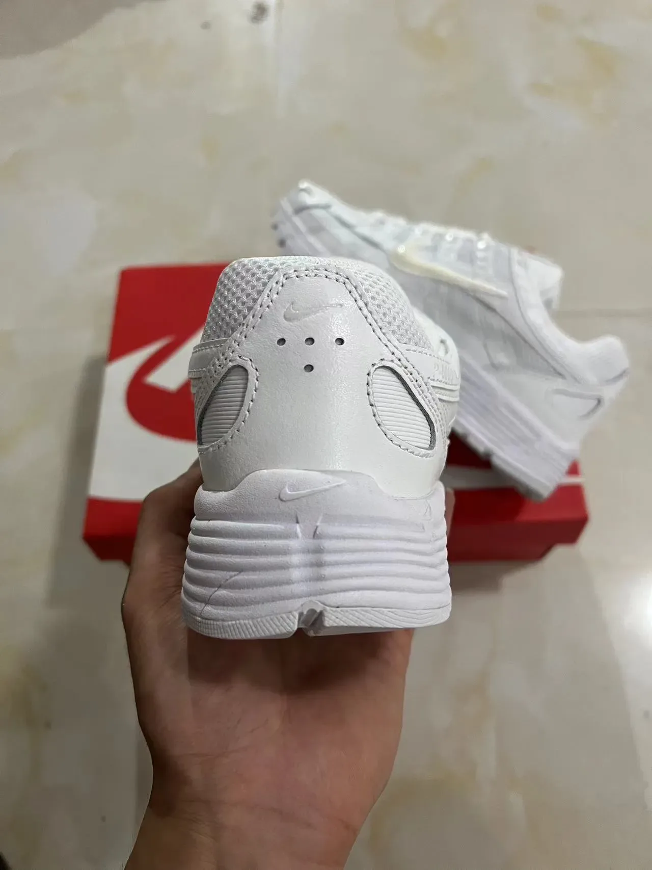 Nike White Beige Monochromatic Mesh And Synthetic Overlay Construction Lifestyle Sneakers 8