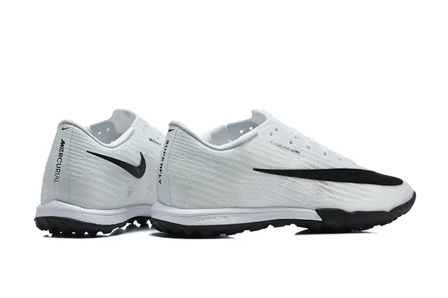 Nike blanc et noir Flyweave haut Chevron overlay turf chaussures de football 2
